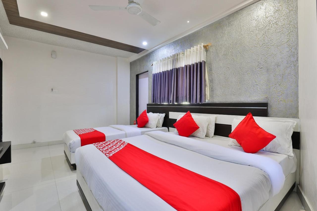 Oyo 18807 Vrajbhoomi Hotel Somnath Ngoại thất bức ảnh