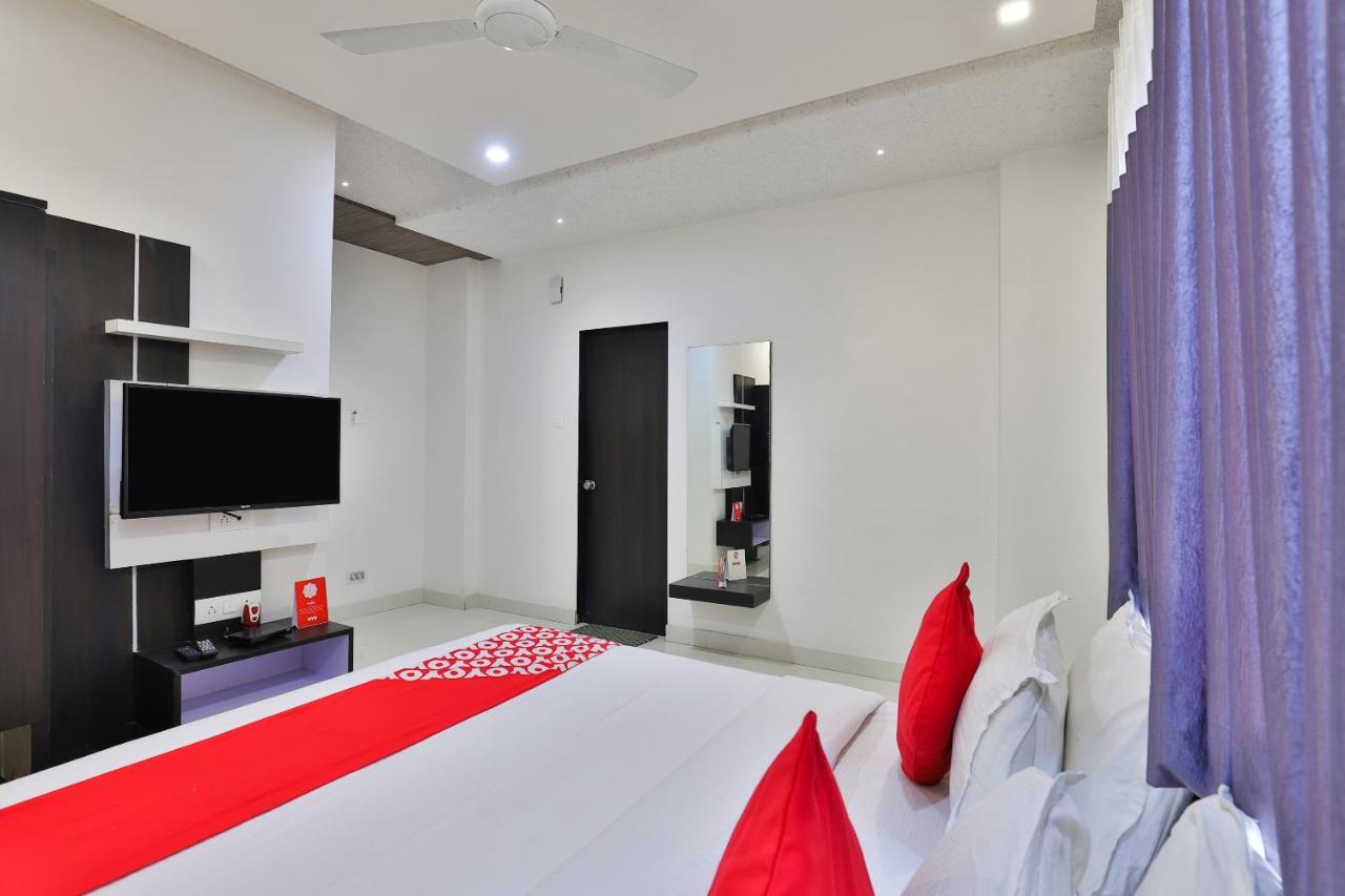 Oyo 18807 Vrajbhoomi Hotel Somnath Ngoại thất bức ảnh