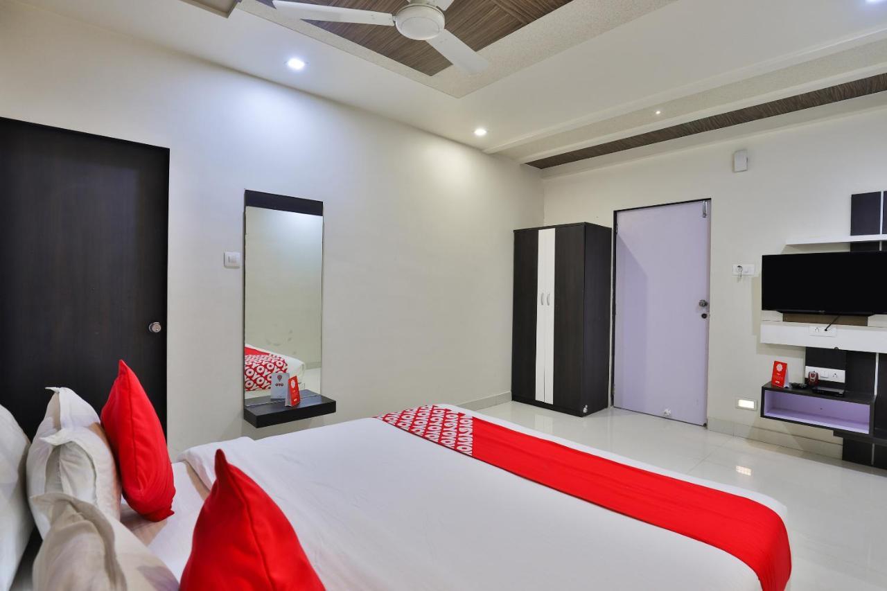 Oyo 18807 Vrajbhoomi Hotel Somnath Ngoại thất bức ảnh